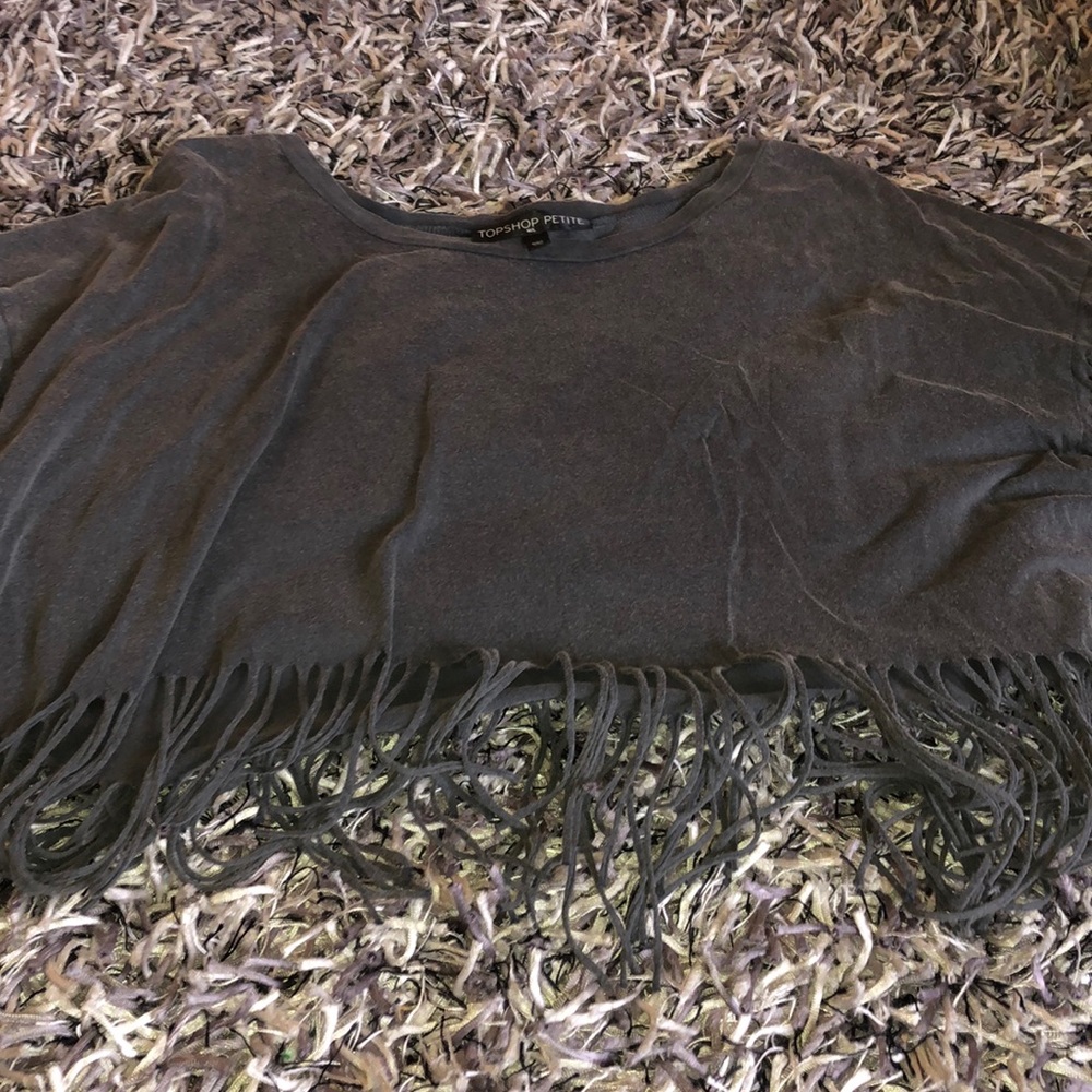 Crop fringe shirt